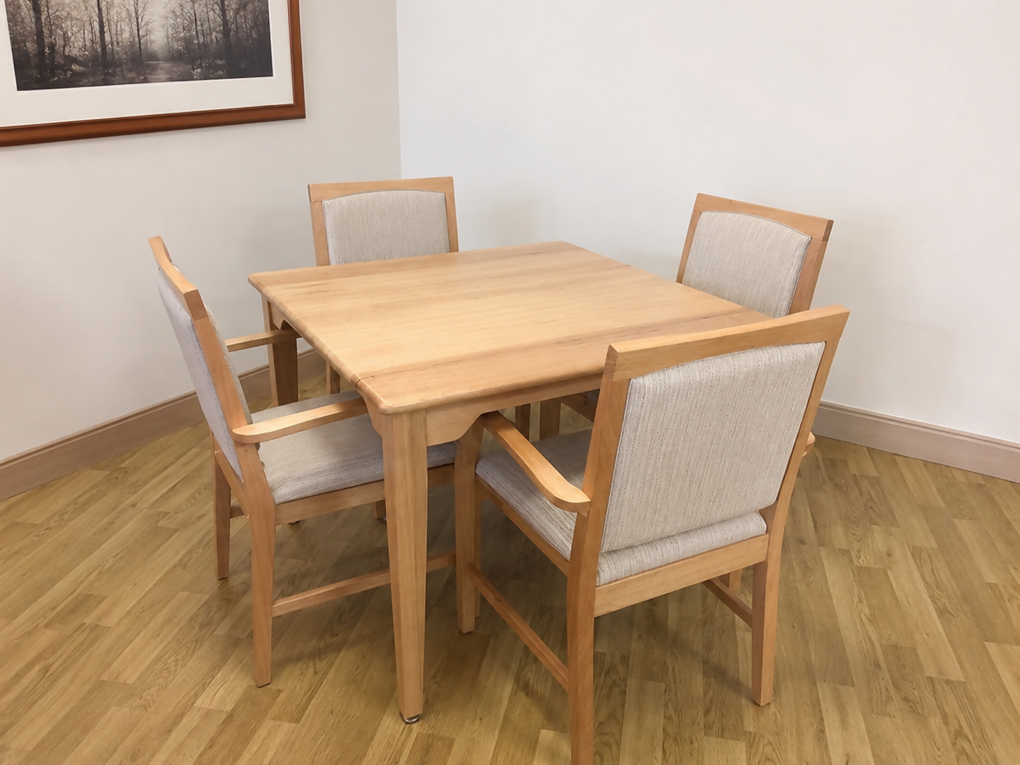flamingo-furniture-contemporary-wheelchair-accessible-dining-table